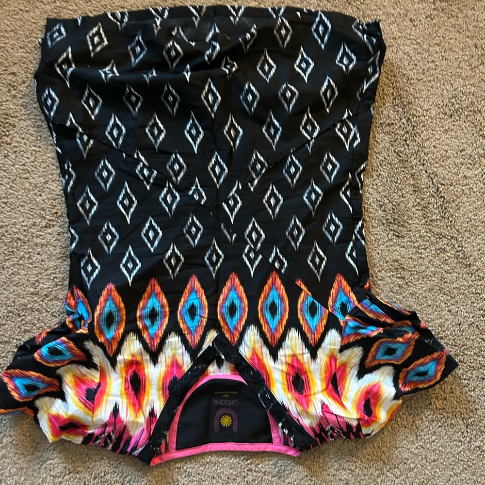 Vibrant Scrub Top with Geometric Pattern